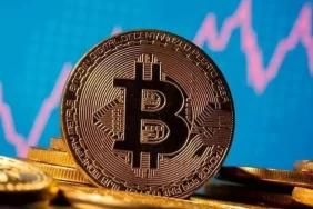 Bitcoin, 30 bin 250 Dolara Temas Ederek, Karar Bölgesine Geri Çekildi